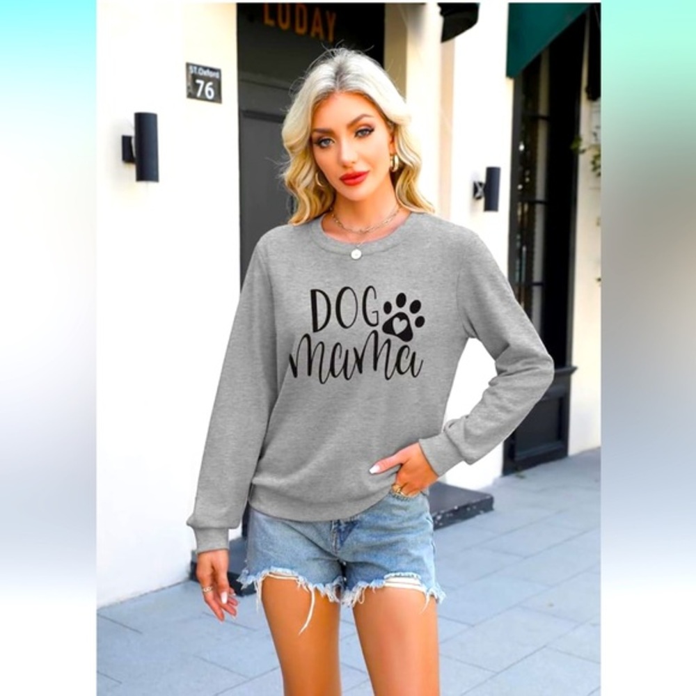 Dog Mom Sweatshirt Women Dog Mama Cute Dog Paw  graphic Dog Lover Pullover